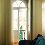 아파트 Almeida's House