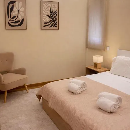 Almeida's House Βιάνα ντο Καστέλο